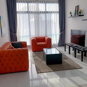 Luxury With Balcony - Mall Of Emirates شقة